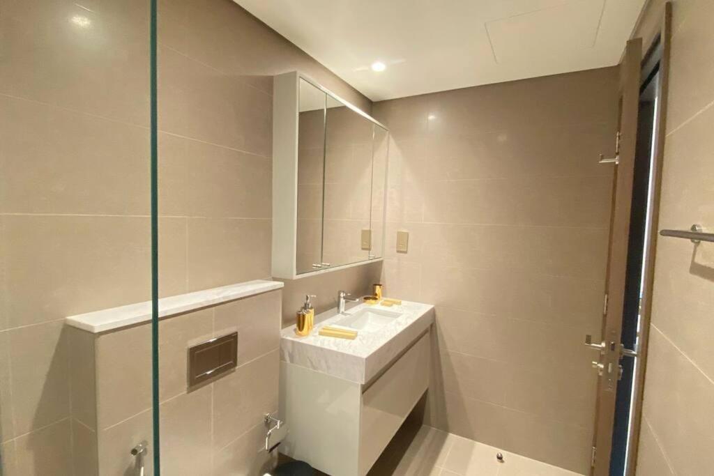 Apartment Fully Furnished One Bedroom *